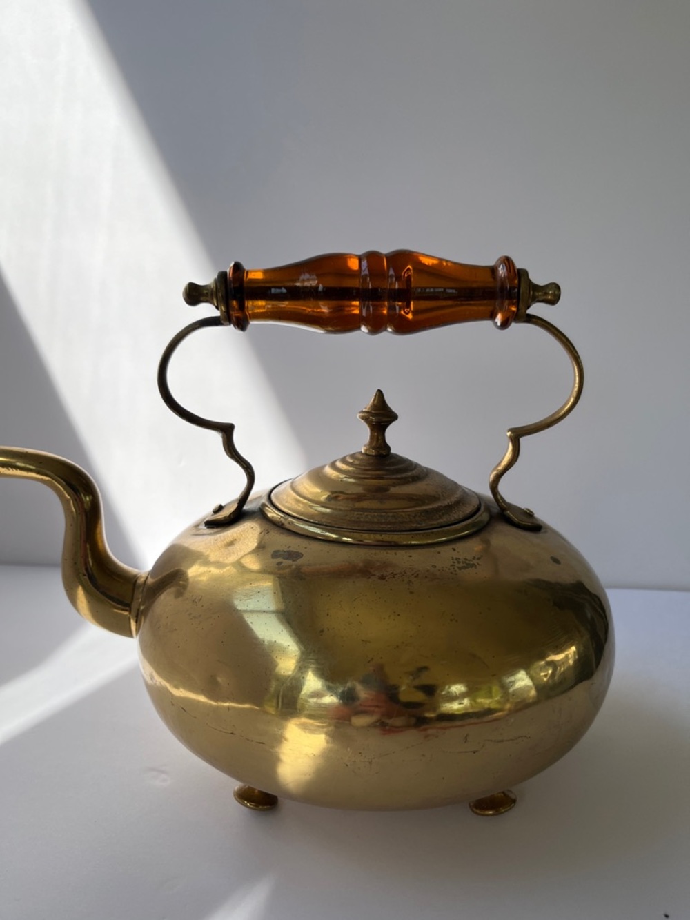 VTG Antique JCB Brass Tea Kettle Amber Glass Handle English Footed Teapot